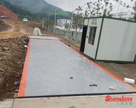上海寶山礦山項(xiàng)目150噸地磅客戶案例